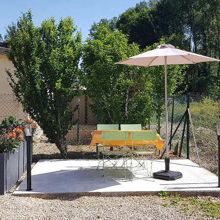 Agreable Petite Maison Proche Joigny Chamvres 外观 照片