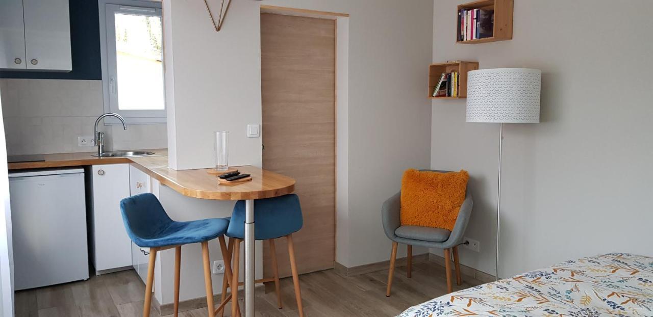 Agreable Petite Maison Proche Joigny Chamvres 外观 照片